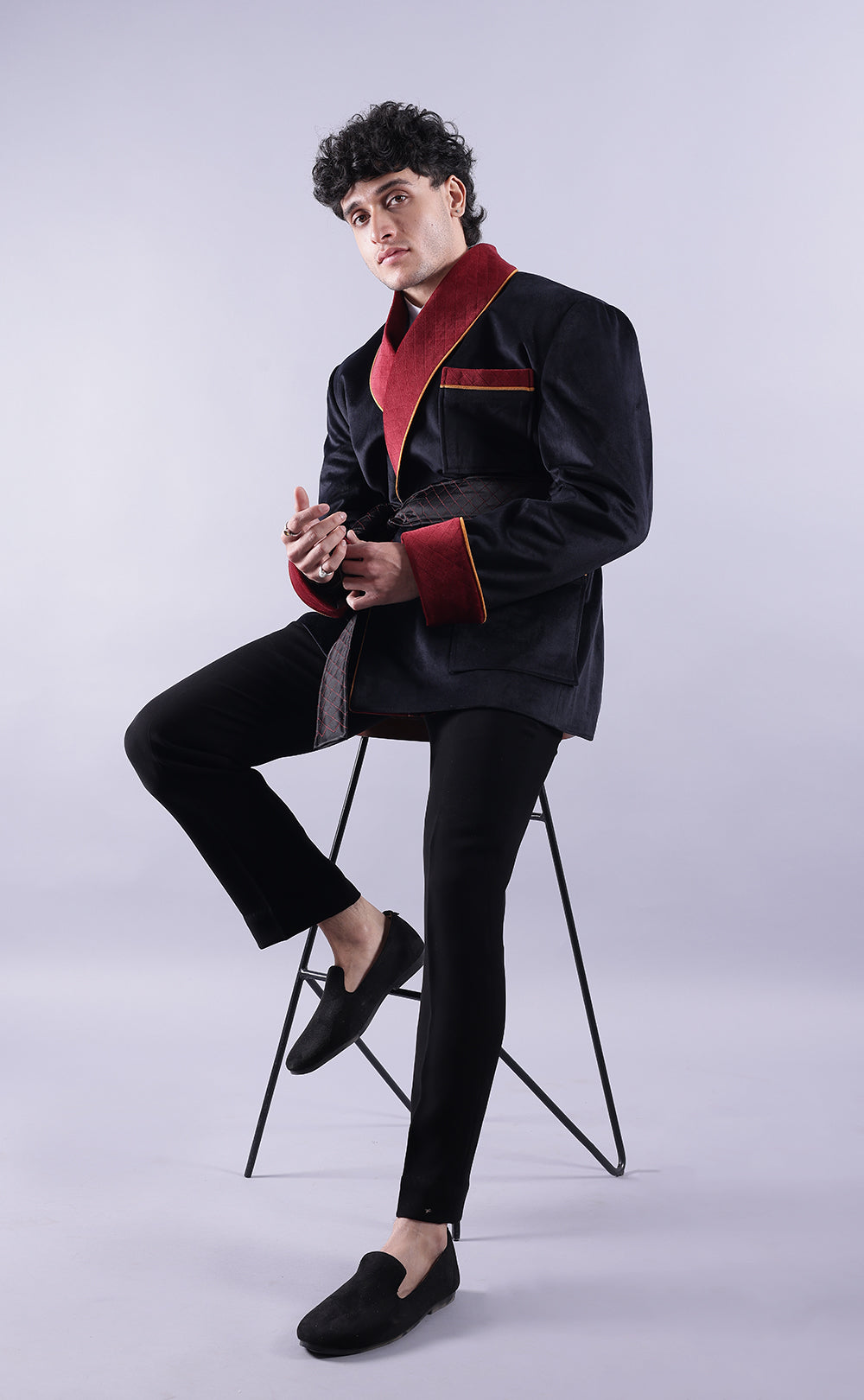 Classic Men's Black Velvet Smoking Jacket Luxury Evening Wear