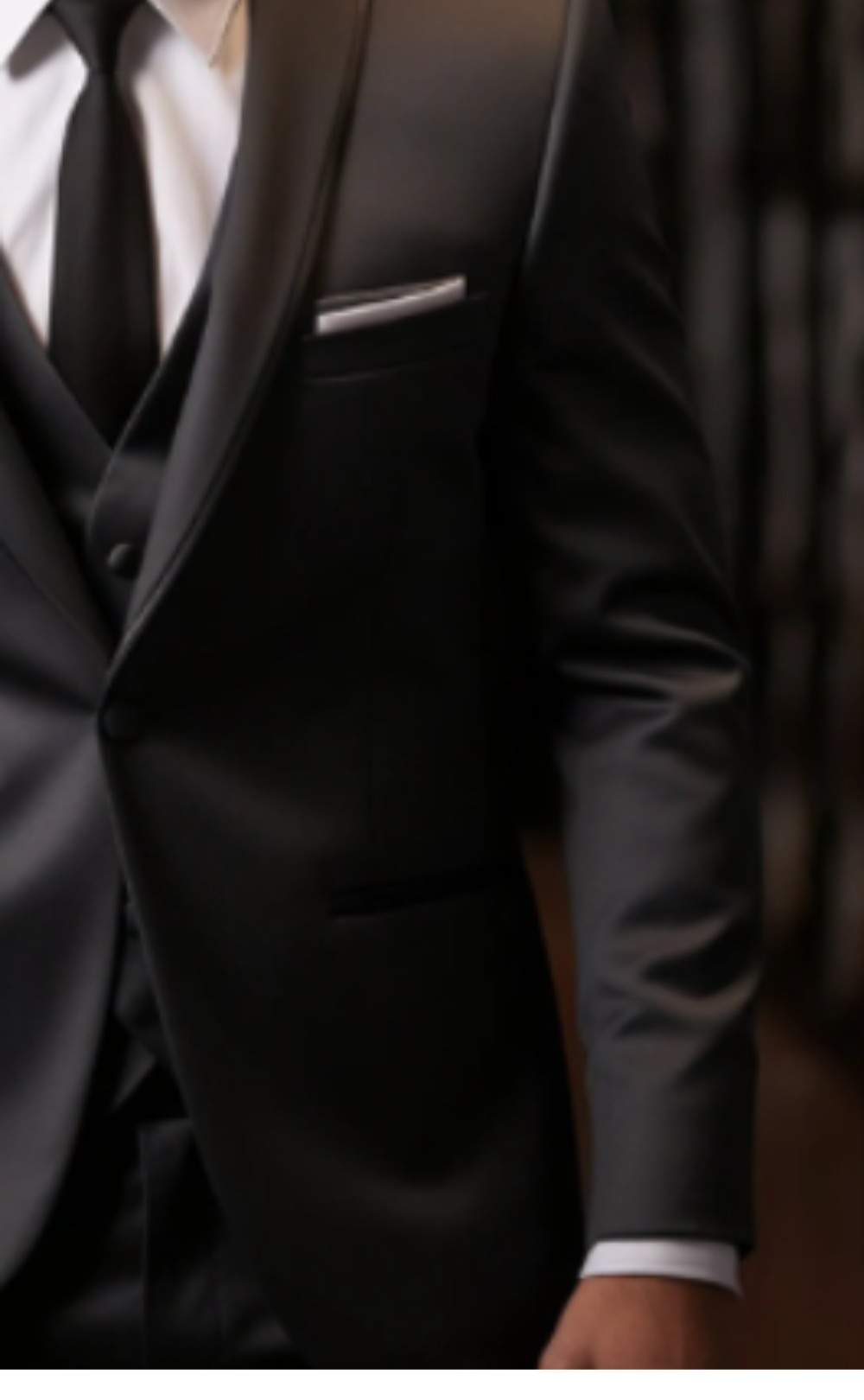 Elegant Dark Grey Three Piece Tuxedo Suit for Men