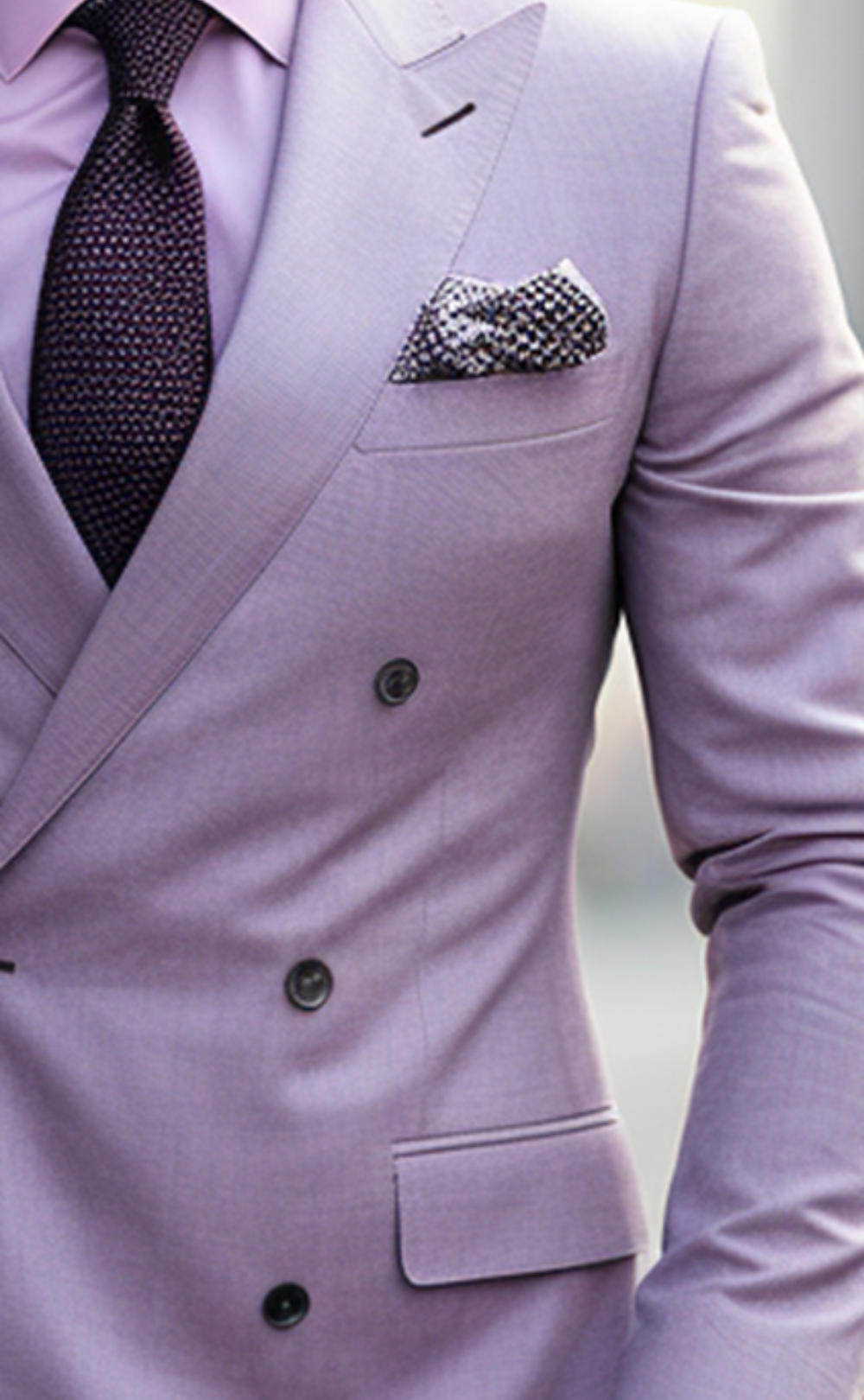 Modern Elegance: Light Purple Double Breasted Suit for Men