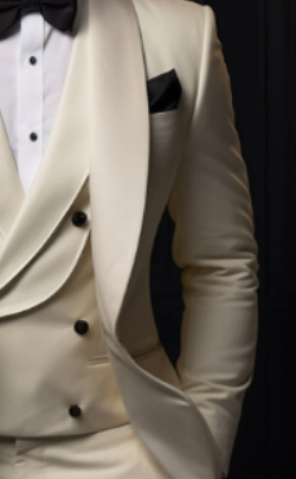 Elegant Ivory Tuxedo Suit for Men